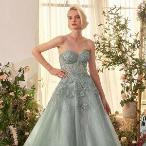 NEW FORMAL SLEEVELESS STRAPLESS TULLE BALL GOWN W/ SWEETHEART NECK CD A1387